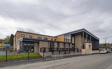Dailly primary front view of school