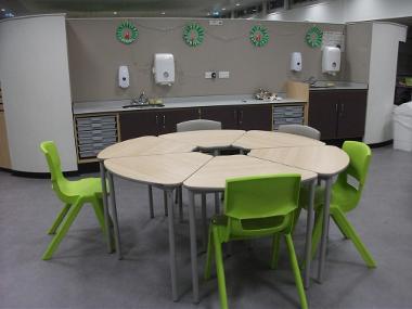 Kingcase primary classroom with sinks