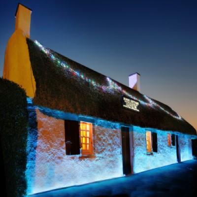 Burns Cottage all lit up 400 x 400 Burns Cottage all lit up 400 x 400