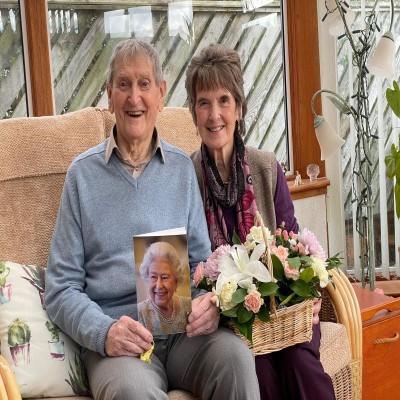 Mr and Mrs Courtney 400 x 400 Mr and Mrs Courtney 400 x 400