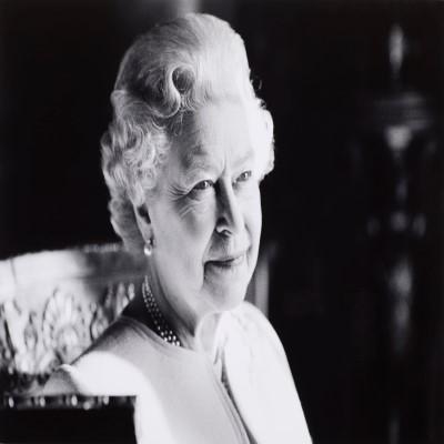 HM Queen 400 x 400 HM Queen 400 x 400