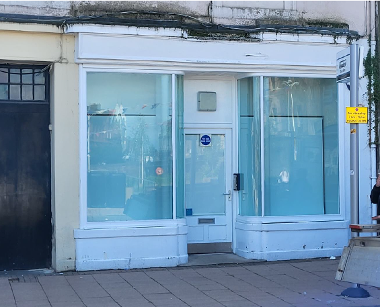 11 High St